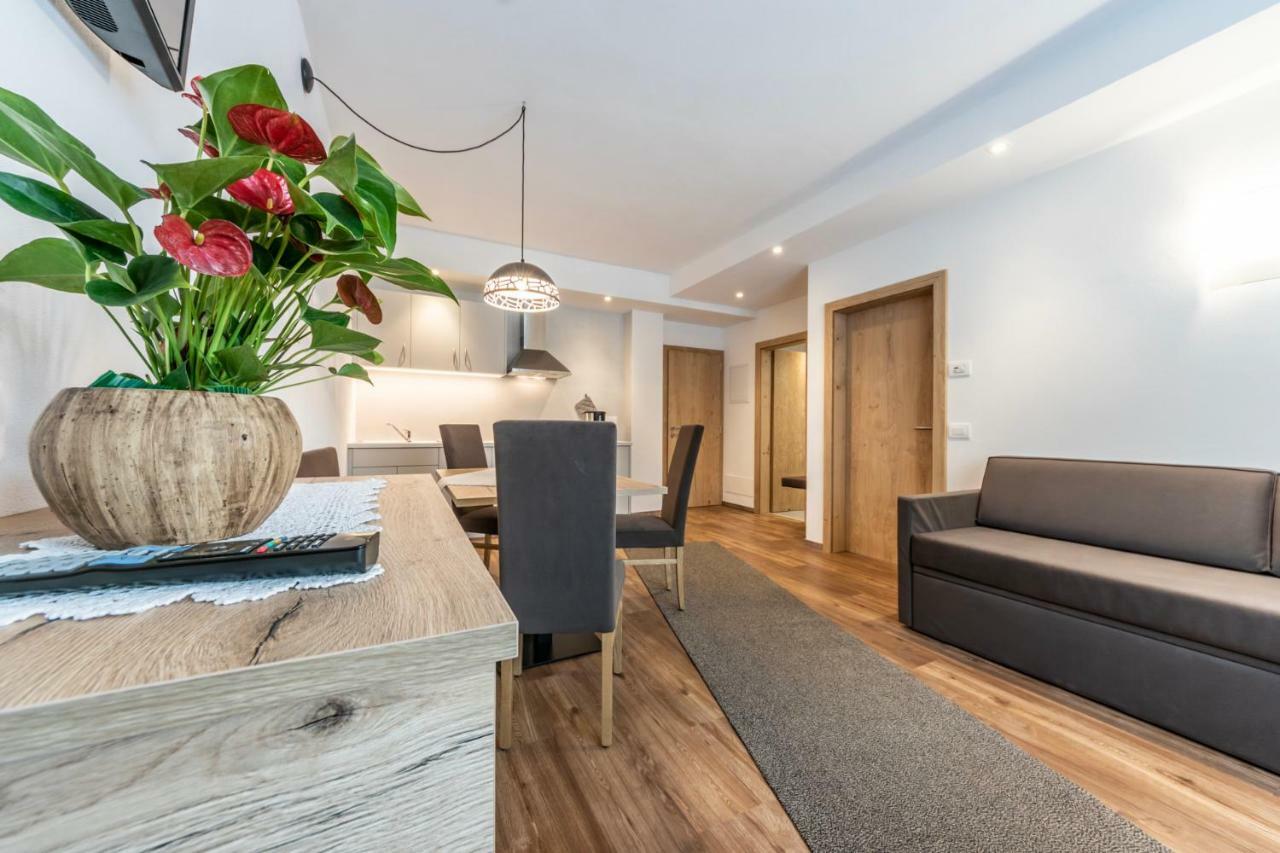 Alfred Ties Apartments Сан-Віджиліо-ді-Мареббе Екстер'єр фото